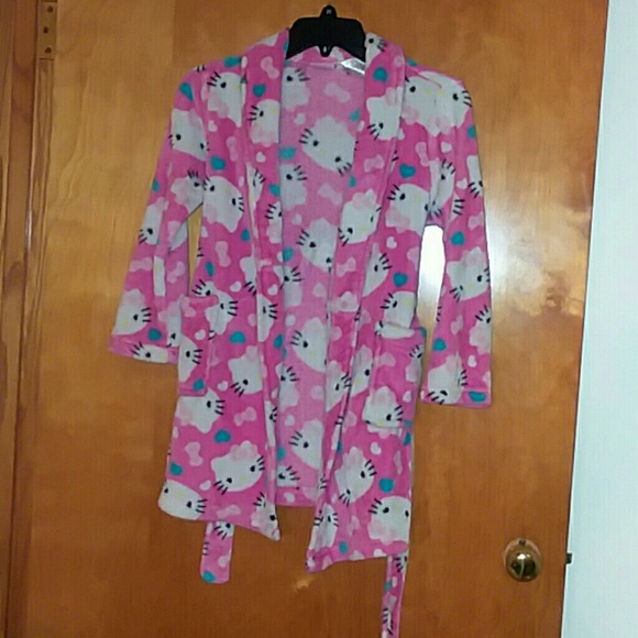 Hello Kitty Fleece Robe - Picture 3 of 6